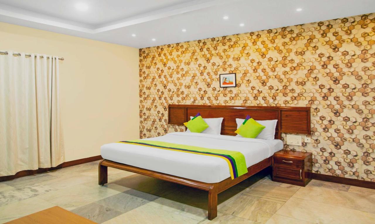 Treebo Kumily Gate Thekkady, Periyar National Park Hotel ภายนอก รูปภาพ
